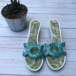 Lightweight wedge sandals